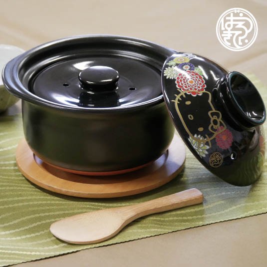 YOKKAICHI BANKOYAKI Black Chrysanthemum Ceramic Pot with Lid (HK) 四日市万古烧 X 三丽鸥 黑菊花陶瓷烧饭锅附盖 (凯蒂猫) 1.2L