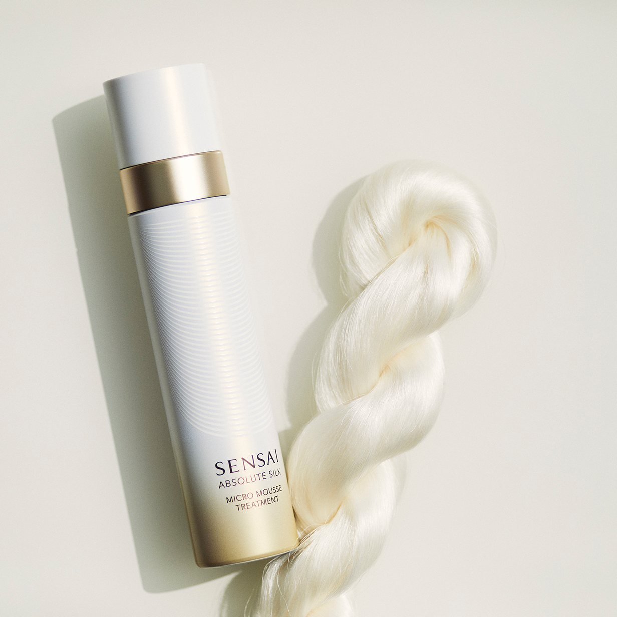SENSAI Absolute Silk Micro Mousse Treatment 森赛丝璨澄光系列丝光溢 SENSAI Absolute Silk Micro Mousse Treatment 森赛丝璨澄光系列丝光溢