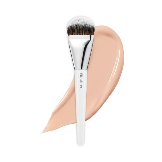 FILLIMILLI Flat Foundation Brush 820 韩国 FILLIMILLI 扁平粉底刷 820