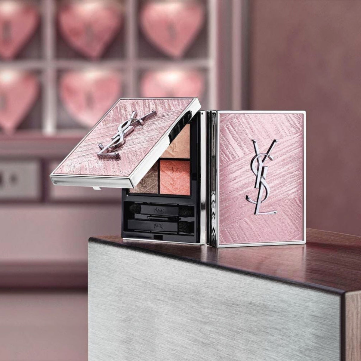 YSL Couture Mini Clutch Eyeshadow No.826 Peach Flirt Limited Edition 日本 YSL 圣罗兰 高定四色眼影盘 No.826 Peach Flirt 限定版