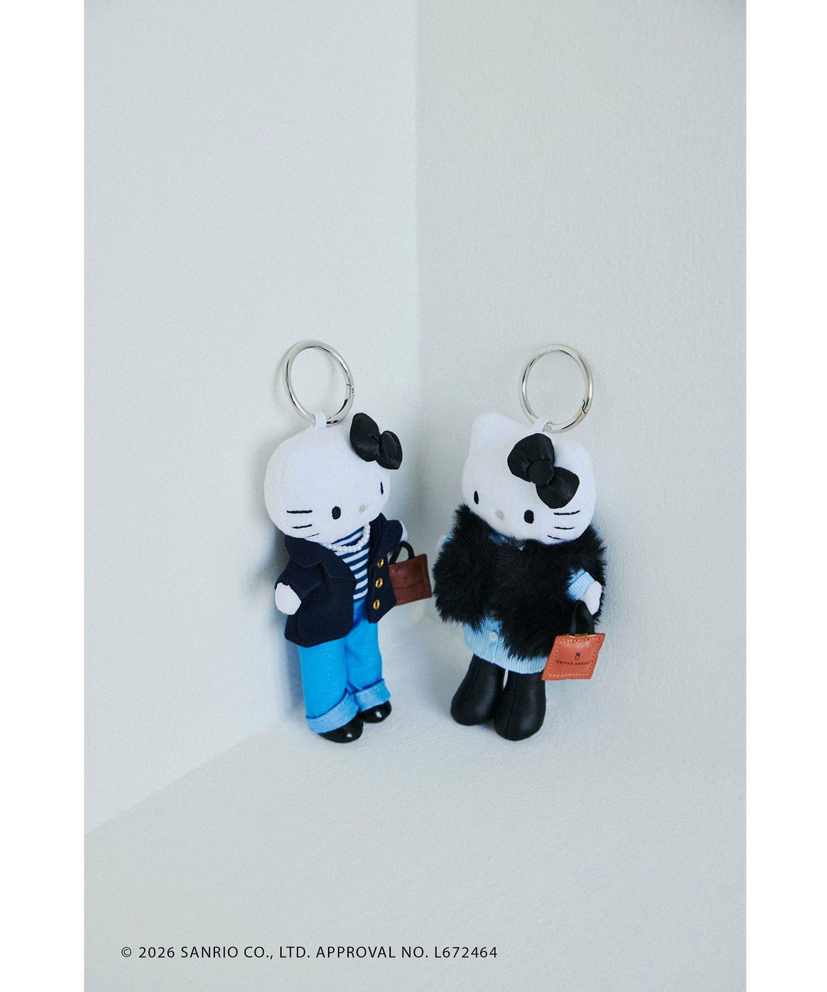 UNITED ARROWS × Sanrio Hello Kitty Style Up Mascot – Vest Style Japan Limited Edition 日本限定 UNITED ARROWS × 三丽鸥 Hello Kitty 时尚毛绒背心挂件