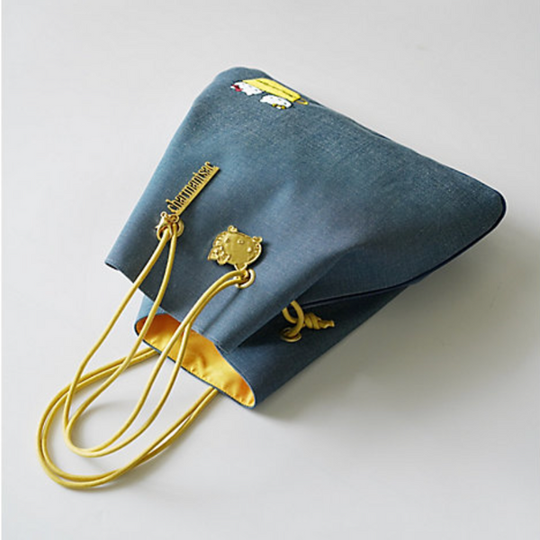 [PRE-ORDER] Charmant Sac Denim Drawstring Tweed Bag (HK) [预售] 日本Charmant Sac  X 三丽鸥 牛仔束口包 (凯蒂猫)