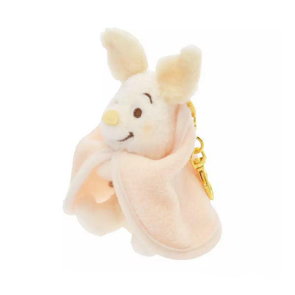 Tokyo White Pooh Piglet Hugging Warm Blanker Plush Keychain 东京迪士尼 小熊维尼小猪白色毛绒抱被公仔钥匙圈