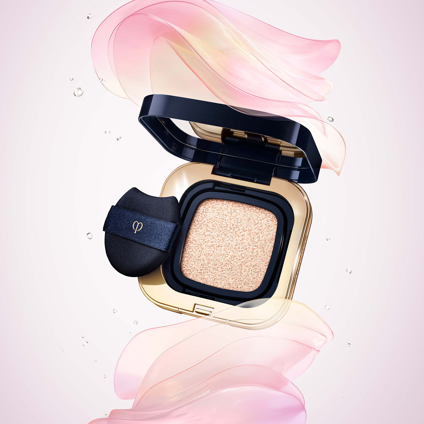 Clé de peau BEAUTÉ Radiant Cushion Foundation Dewy SPF 25/PA+++