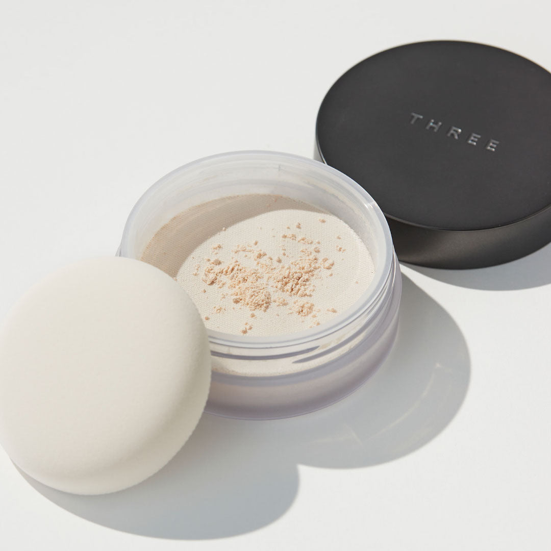 THREE Advanced Ethereal Smooth Operator Loose Powder 日本THREE 柔光極致晶透蜜粉 10g